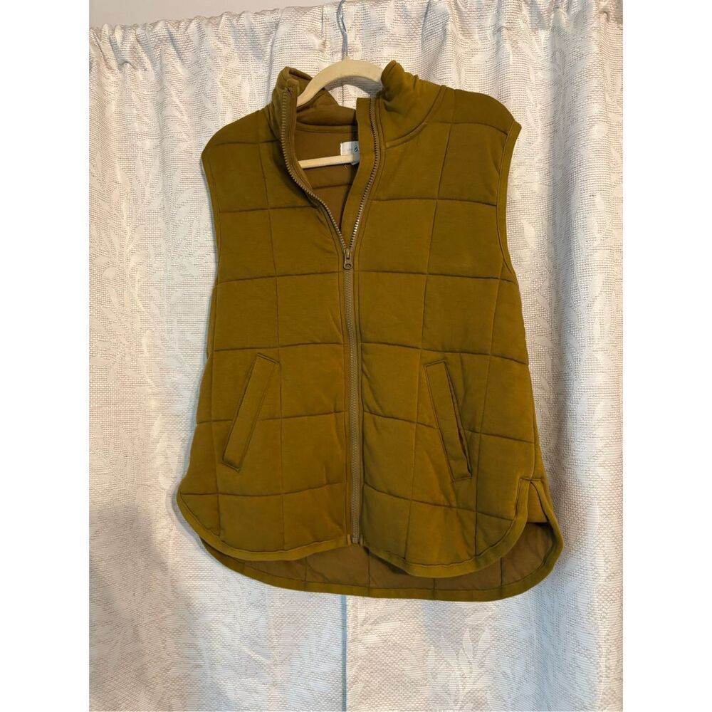 Lou & Grey Olive Quilted Soft Vest Size S